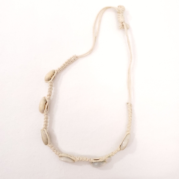 Seashell Braided Bracelet - Picture 6 of 6